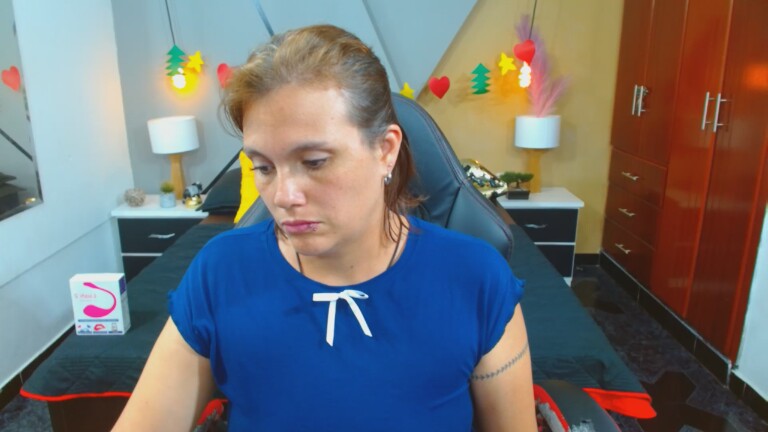 ConieMoss's Streamate show and profile