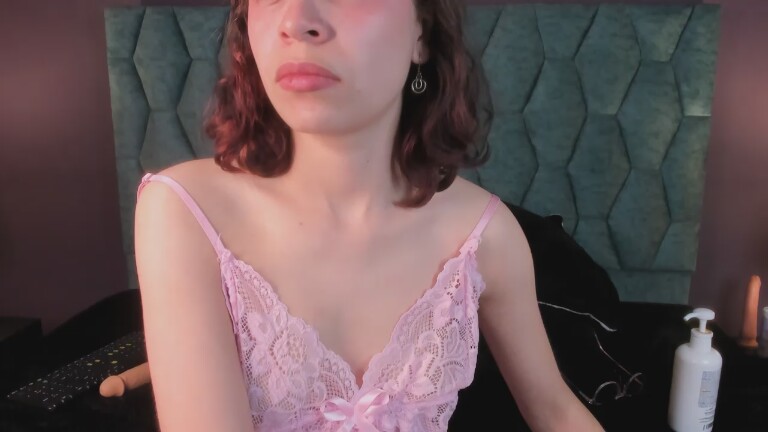 SophieBlaake's Streamate show and profile