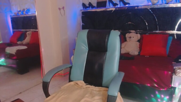 AshleeyxCute's Streamate show and profile