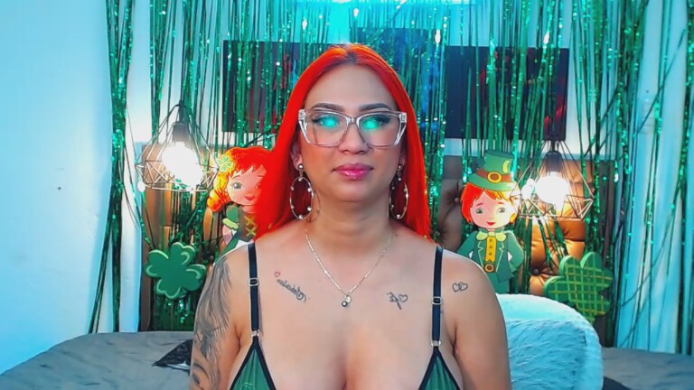 AngelicaRed021's Streamate show and profile