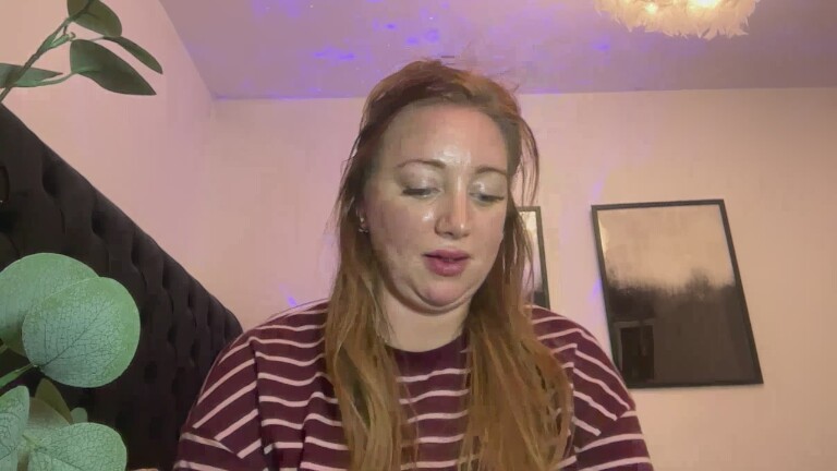 Arielsweetiee's Streamate show and profile