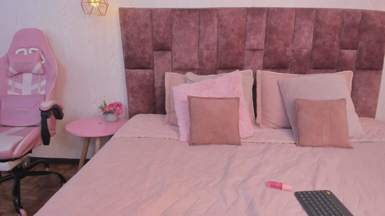 Aleyah_Cox's Streamate show and profile