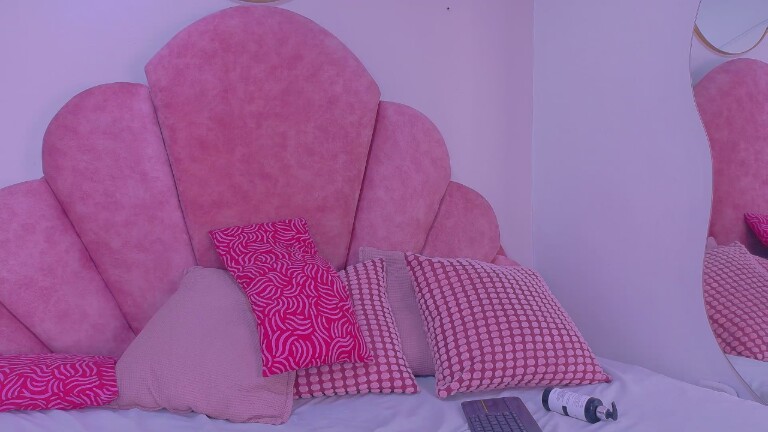 JenaCoopper's Streamate show and profile