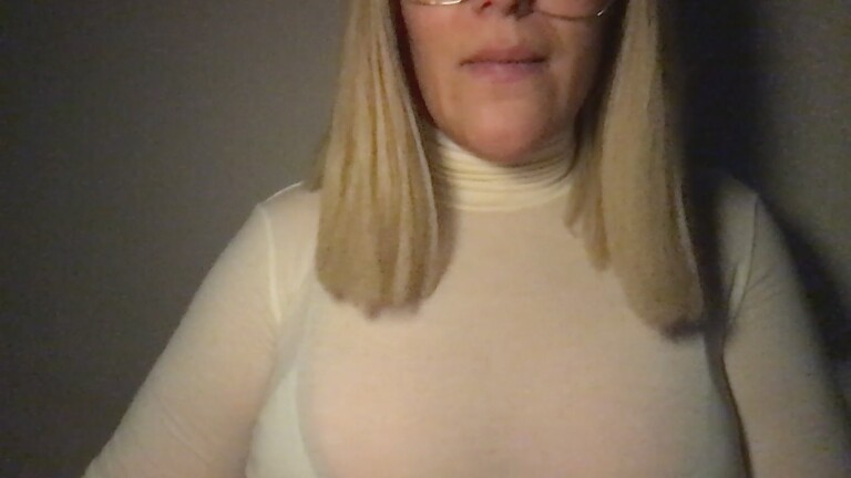 MistressLouUK's Streamate show and profile