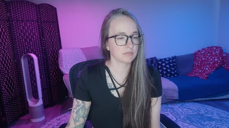 FoxyFarrah's Streamate show and profile