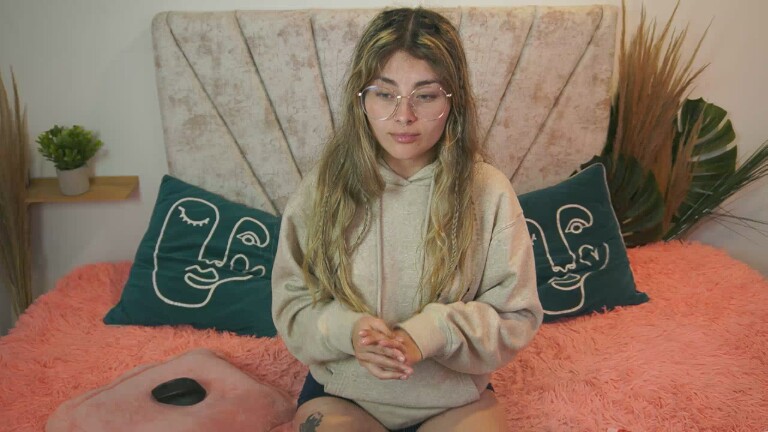 IamAbbi's Streamate show and profile