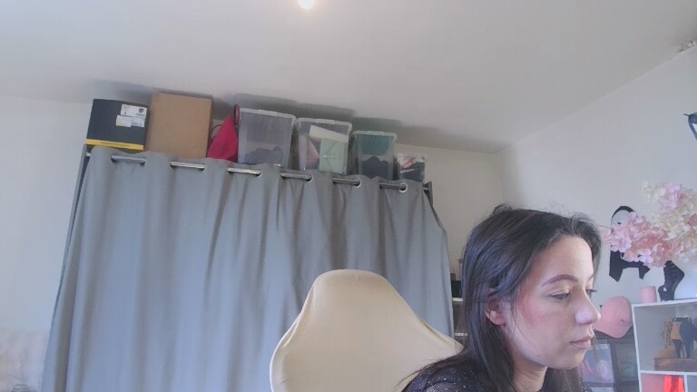 hotenza's Streamate show and profile