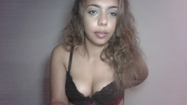 Carmella97UK's Streamate show and profile