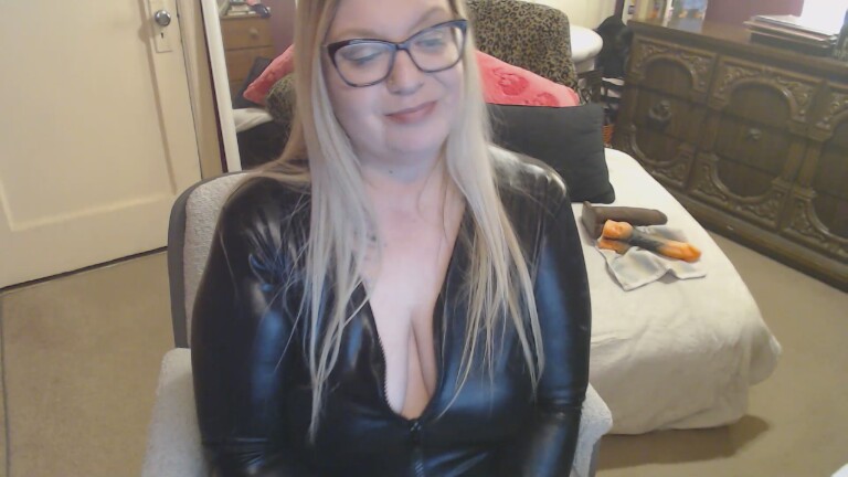 GretaNoir's Streamate show and profile