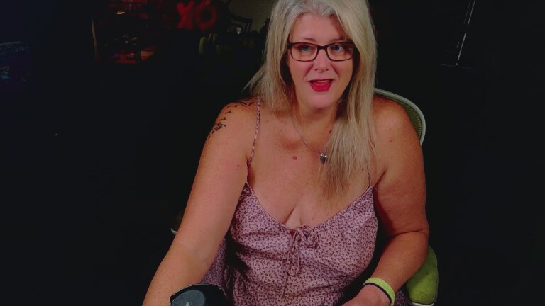 Alicescuriosity's Streamate show and profile