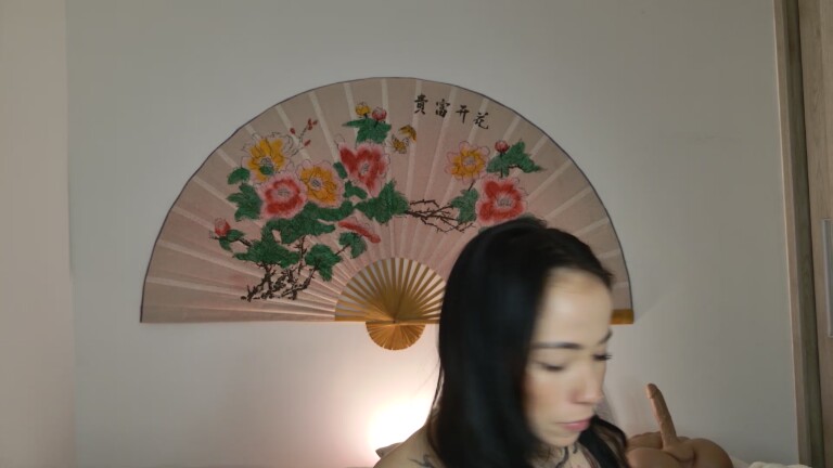 SweetSara33's Streamate show and profile