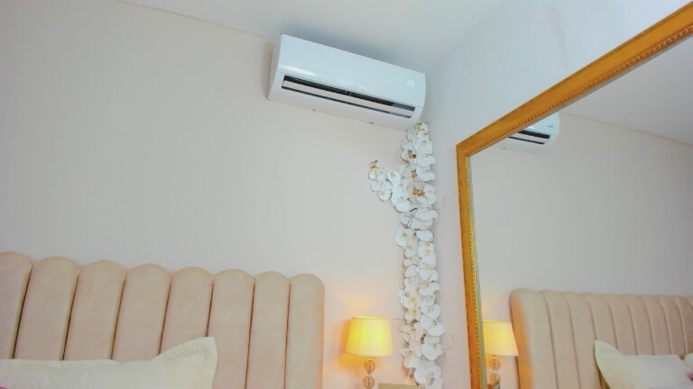 SelenaMontreall's Streamate show and profile