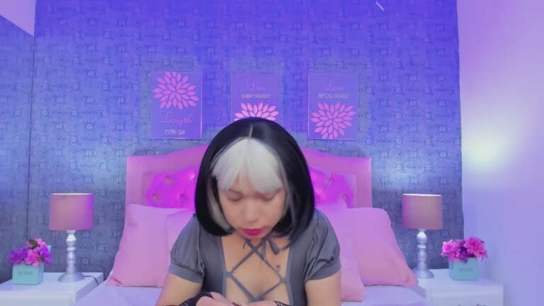 MierukoTsuki's Streamate show and profile