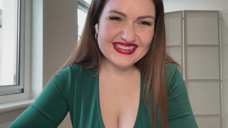 ScarlettKissxoxoxo's Streamate show and profile