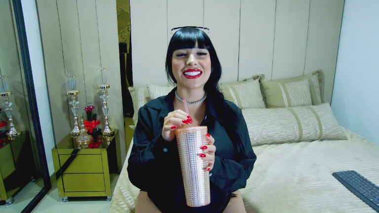 SelenaKovacs's Streamate show and profile