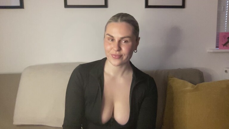 ClaraXVale's Streamate show and profile