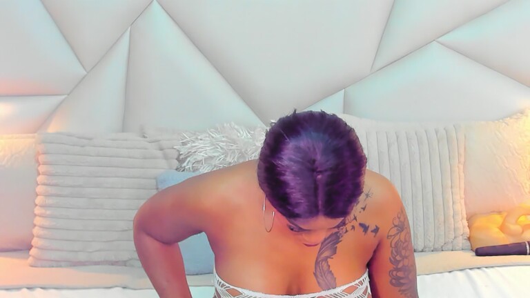 TyraaLambert's Streamate show and profile