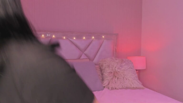 SophiaColinns's Streamate show and profile