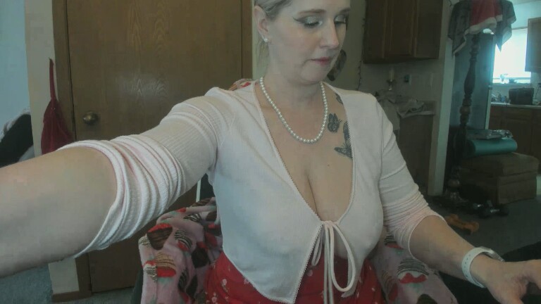 Hottyhousewife18's Streamate show and profile