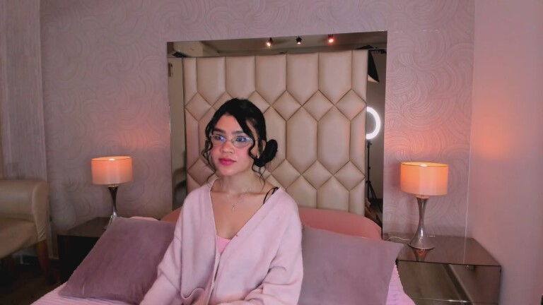 DafneJames's Streamate show and profile