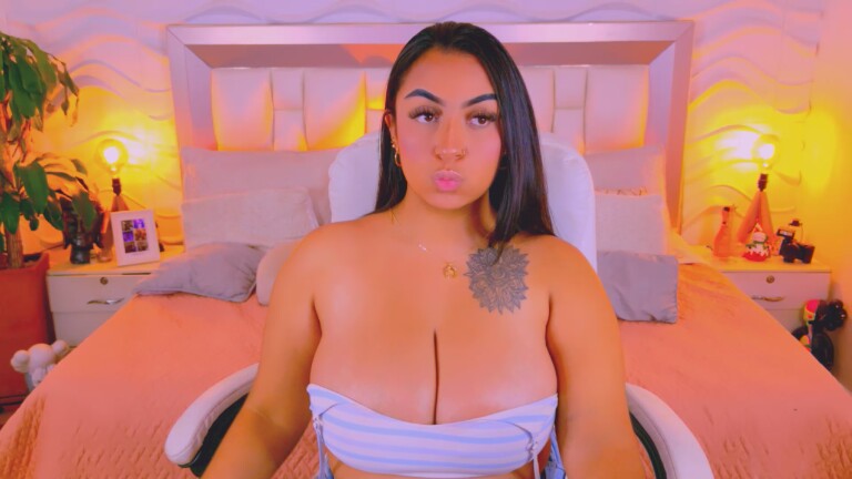 MartinaPiero's Streamate show and profile