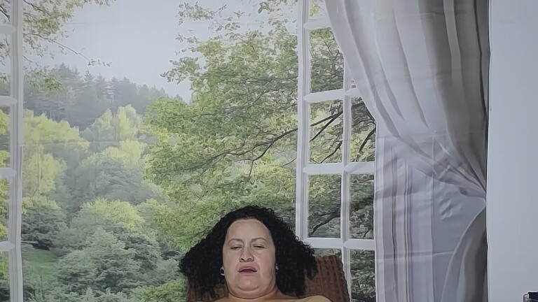 nikol32's Streamate show and profile