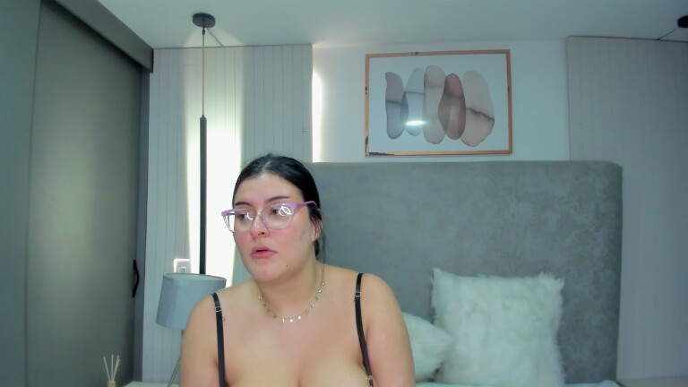 Violeta_Maddox's Streamate show and profile