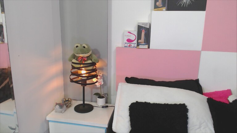 EmmaLush's Streamate show and profile