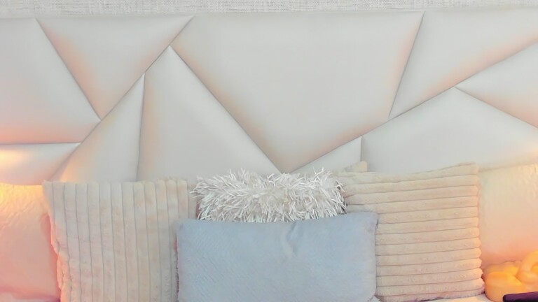 TyraaLambert's Streamate show and profile