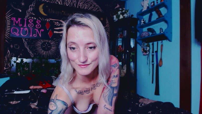 MissQuinCam's Streamate show and profile