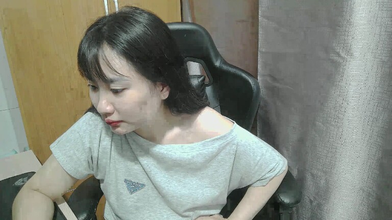 Lilybelle039's Streamate show and profile