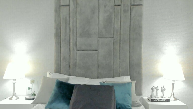 ZairaAbad's Streamate show and profile