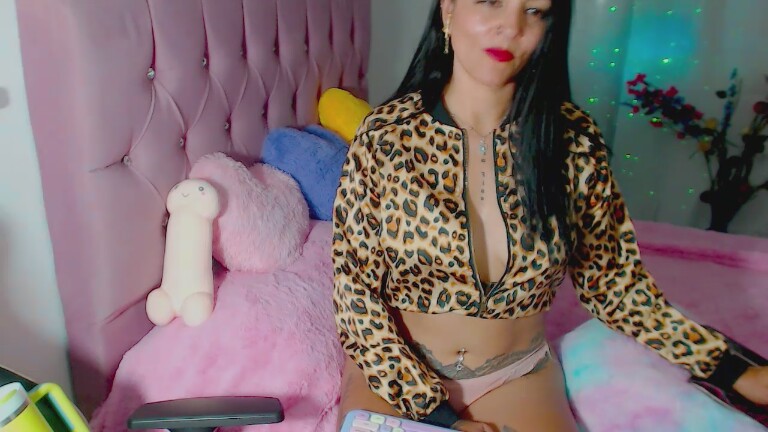 ChristalMoon's Streamate show and profile