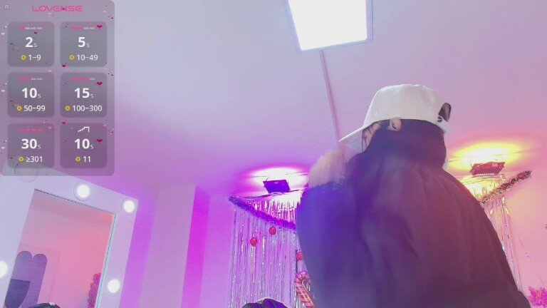 TamaraSlimxxx's Streamate show and profile