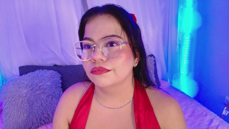 LinaRossie's Streamate show and profile