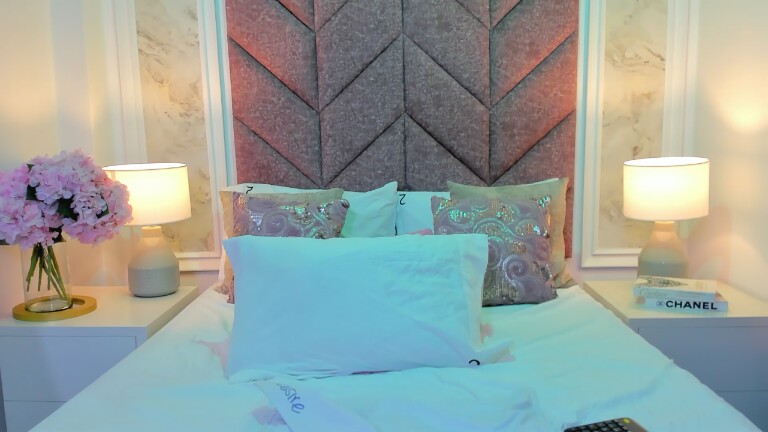 SusySwift's Streamate show and profile