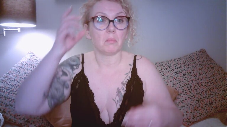 OrlaFox's Streamate show and profile