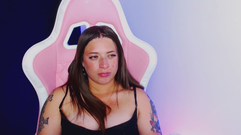 KloePiink's Streamate show and profile