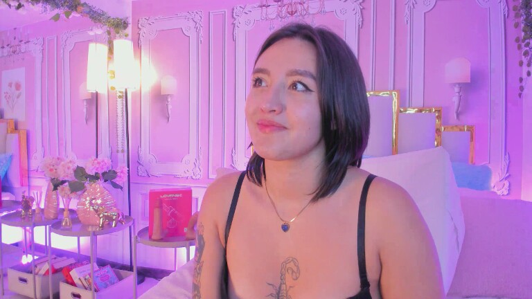 NaraSuarez's Streamate show and profile