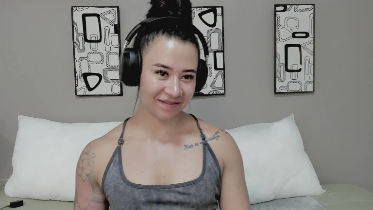 AngelMartins's Streamate show and profile