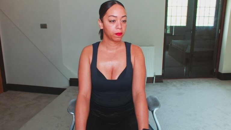 QueenTrick's Streamate show and profile