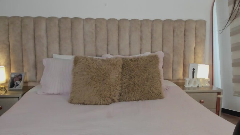 SophieRestrepo's Streamate show and profile