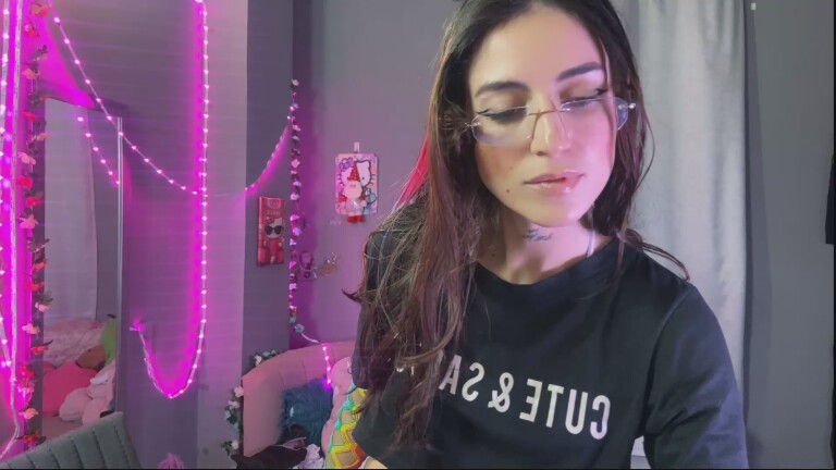 Nikyastark's Streamate show and profile