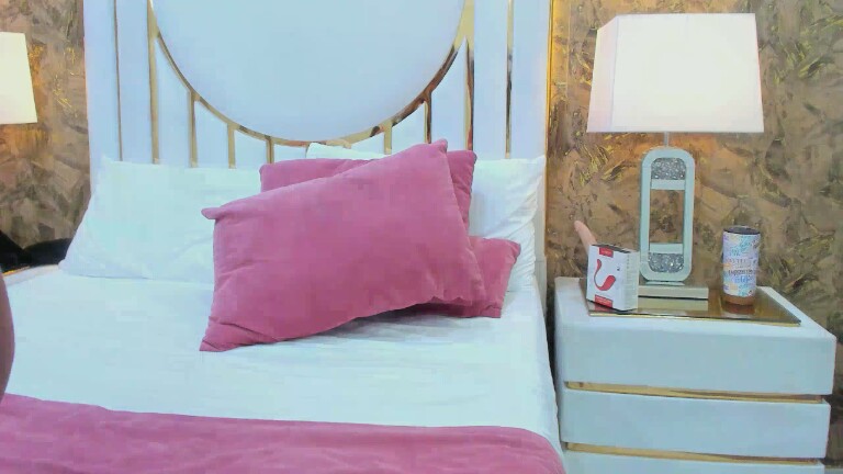 SabrinaLewixx's Streamate show and profile