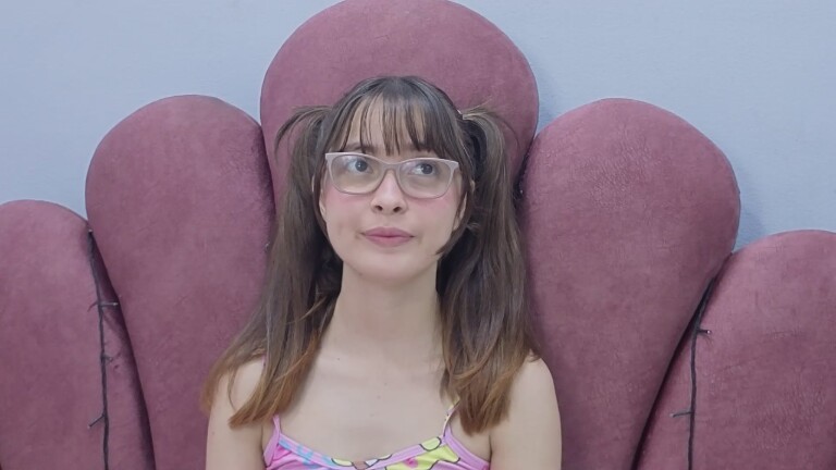 ISABELLAJHONS's Streamate show and profile