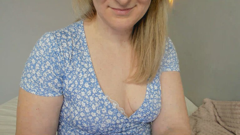 XxSweety_GirlxX's Streamate show and profile