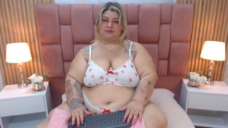 Evaverse's Streamate show and profile