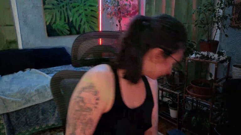 ArtiePaints's Streamate show and profile