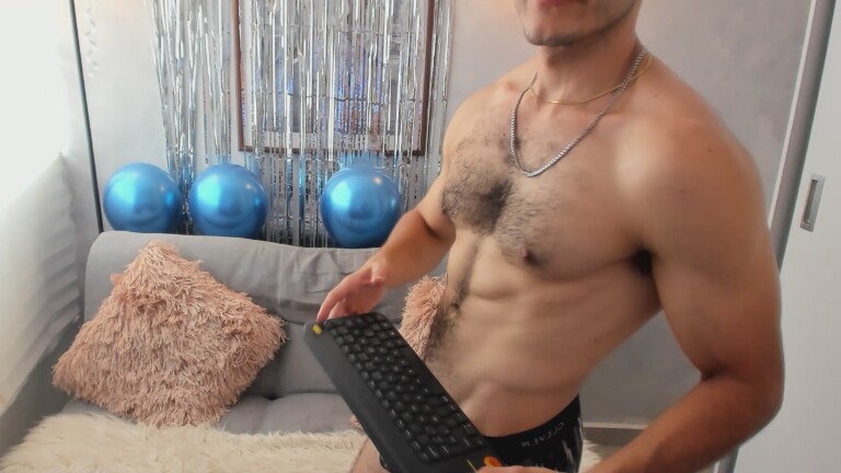 AronMuller's Streamate show and profile